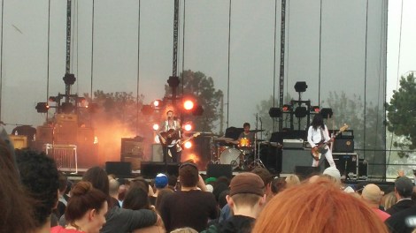 Chris Carrabba making use of all the lights he could.