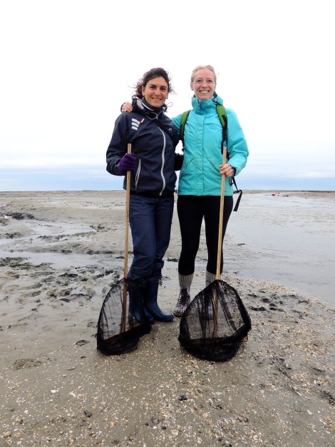 Expert mud walking fisherladies