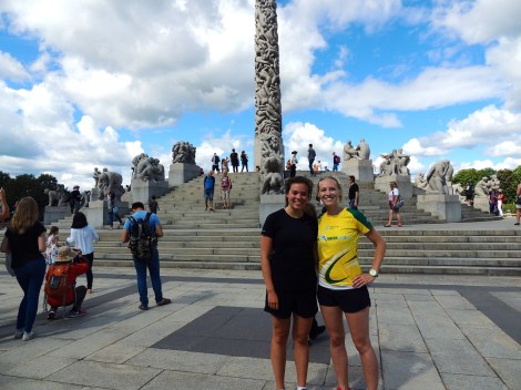 Running breaks for tourist photos