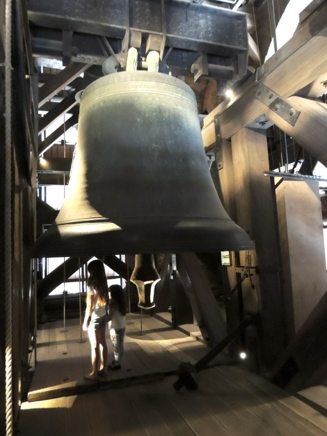 Salvatore, with children for perspective. (Photo 1 in my upcoming series, "Children! They're occasionally useful!")